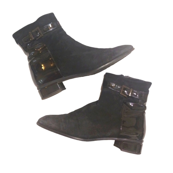 Aquatalia Black Suede and Patent Leather Boots Ankle Booties Size 7.5 - Picture 1 of 13